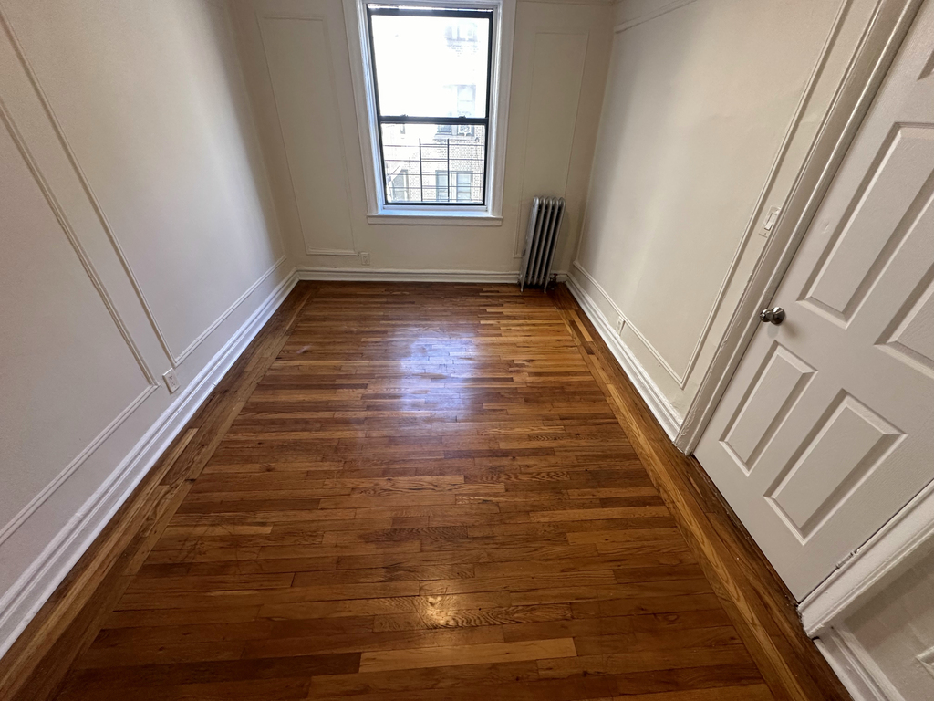 3105 Decatur Avenue - Photo 3