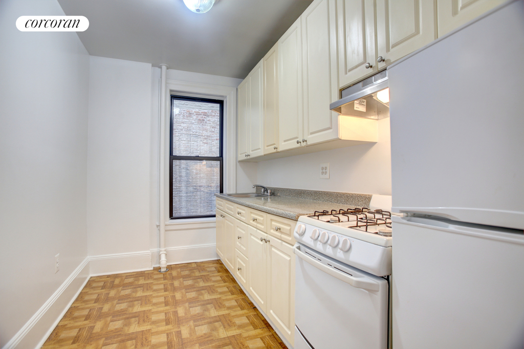 507 West 169th Street - Photo 3