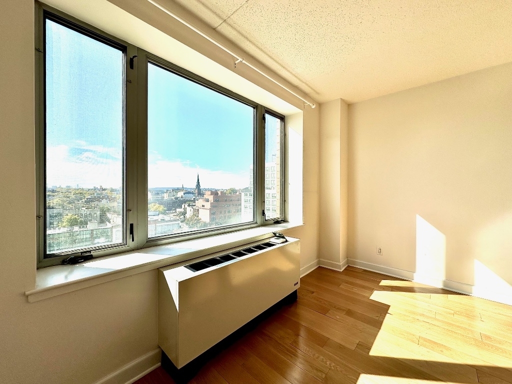 53 Boerum Pl - Photo 1