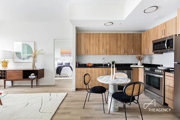 285 Cornelia Street - Photo 4