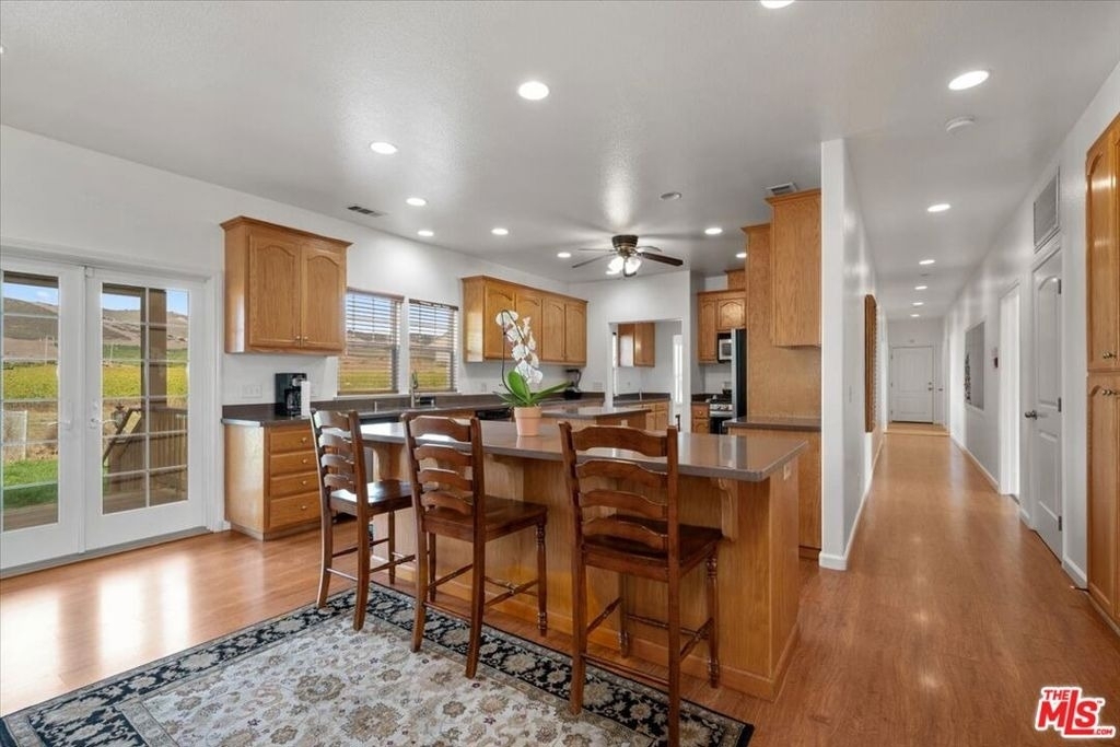 230 Hans Place - Photo 11
