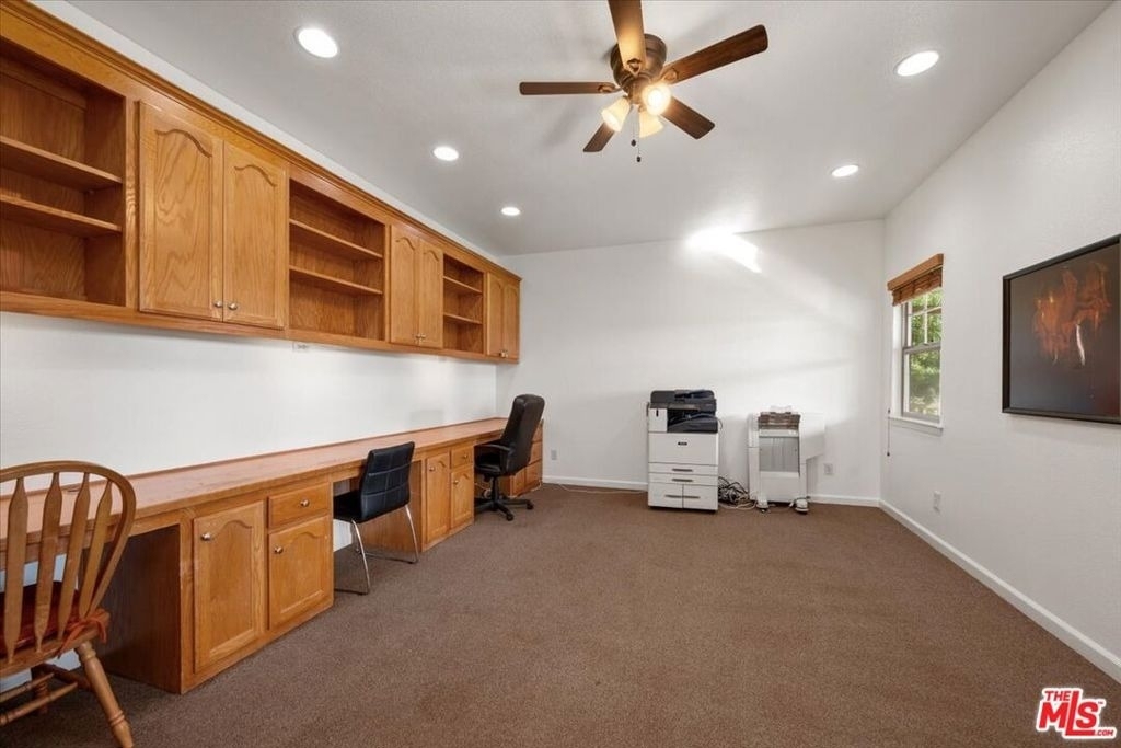 230 Hans Place - Photo 21