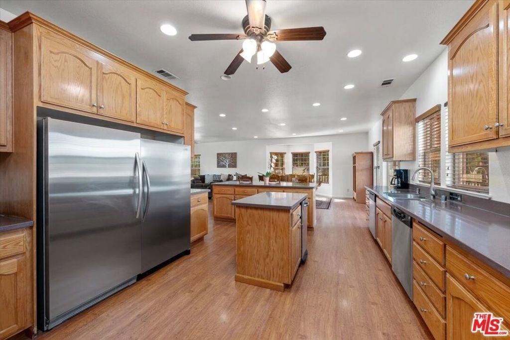 230 Hans Place - Photo 13