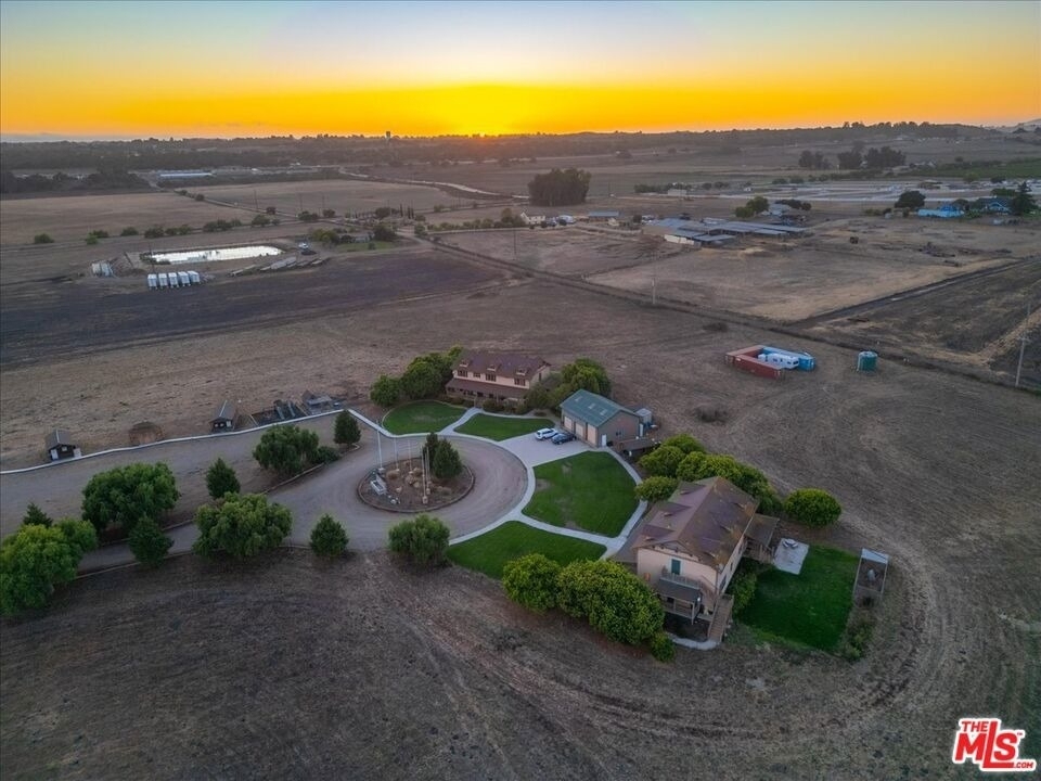 230 Hans Place - Photo 64