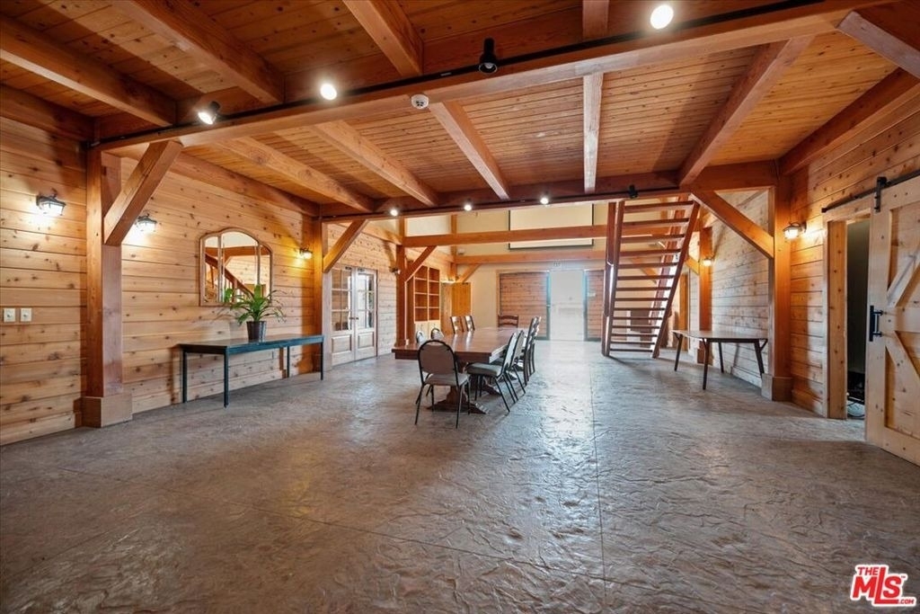 230 Hans Place - Photo 45