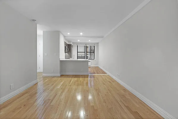 West 15th Street - Photo 2