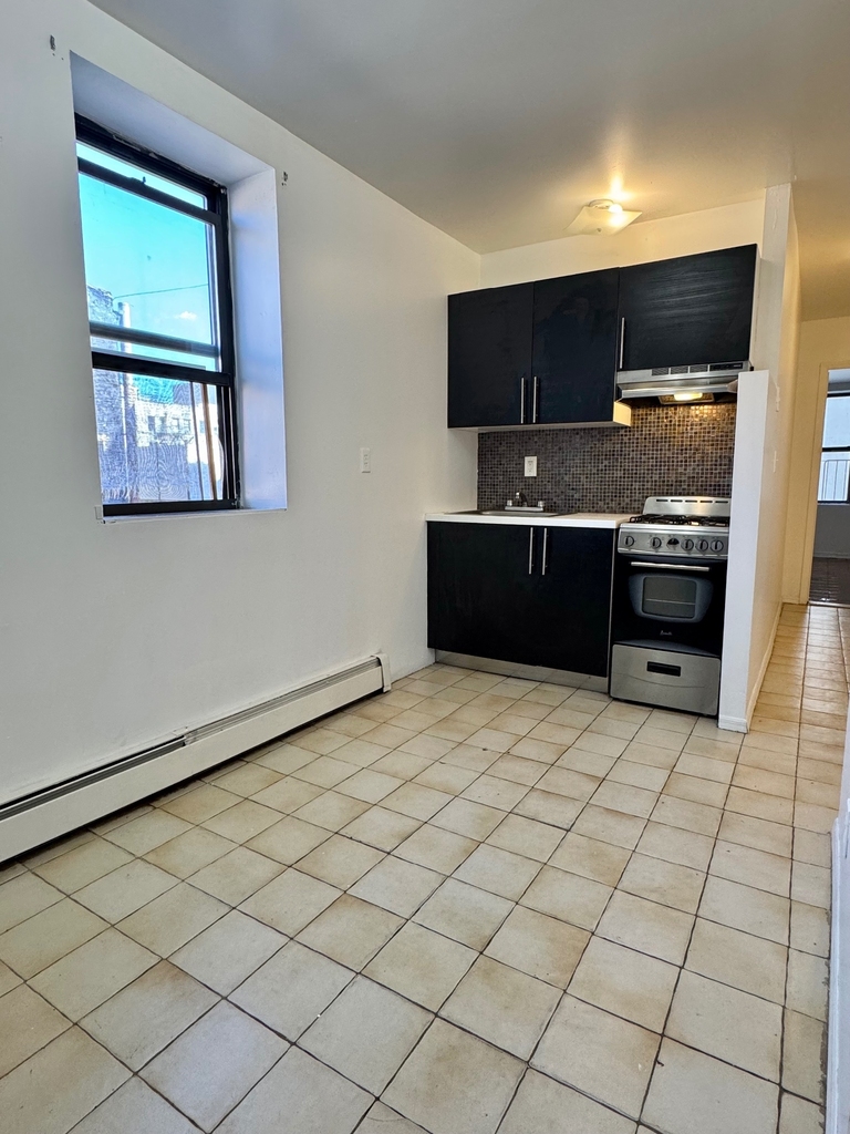 2148 2nd Avenue - Photo 6