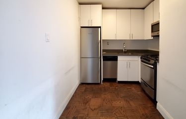East 16th Street  Irving Place - Photo 3