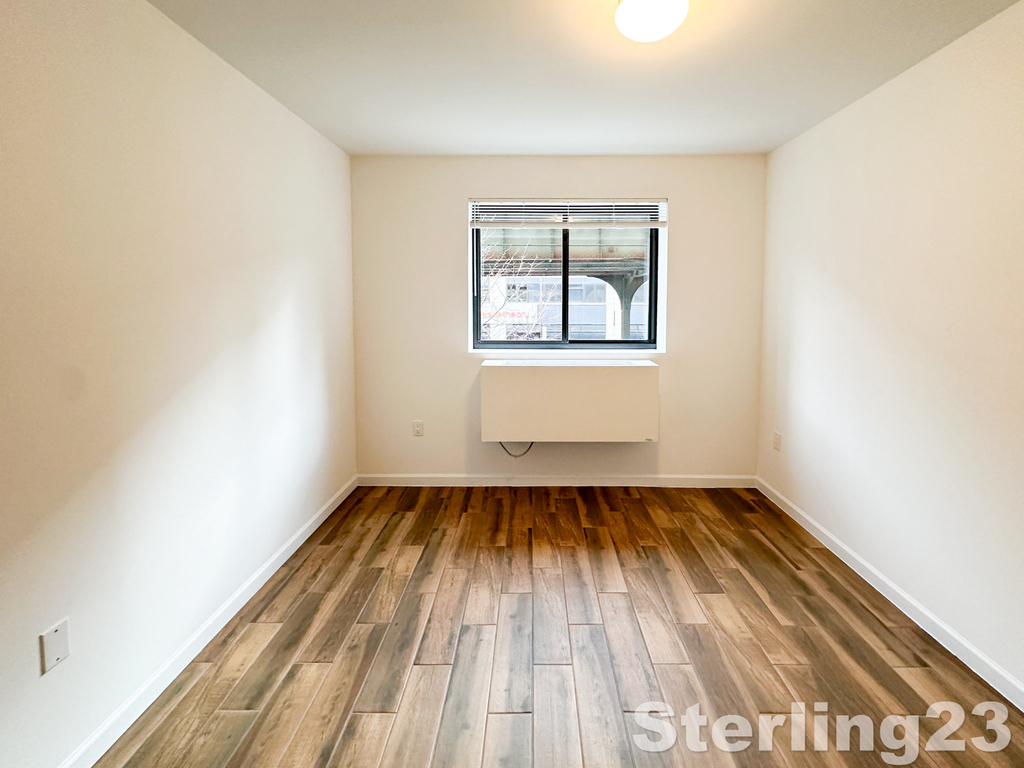 31-72 31st Street - Photo 3