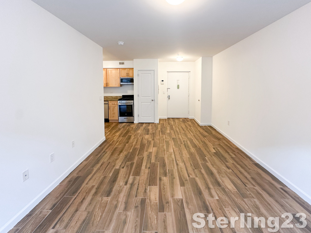 31-72 31st Street - Photo 1