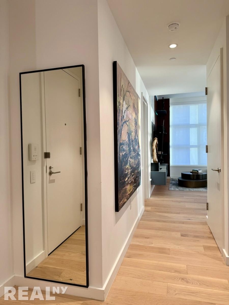 29 Huron St - Photo 11