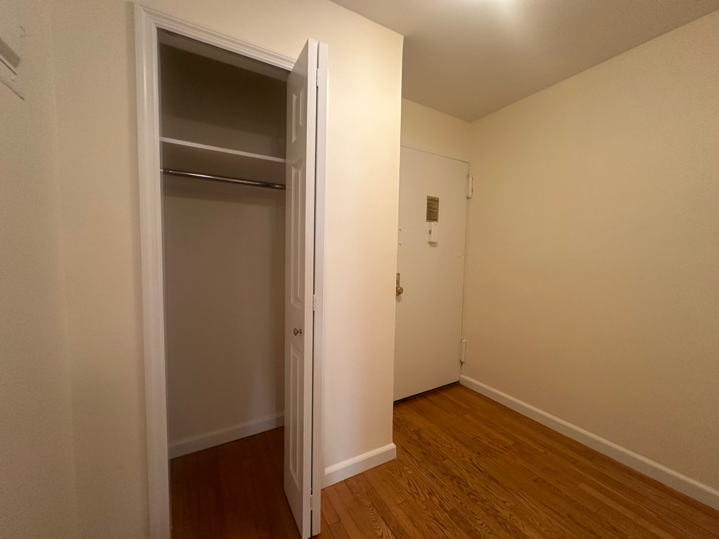306 East 91st Street - Photo 6
