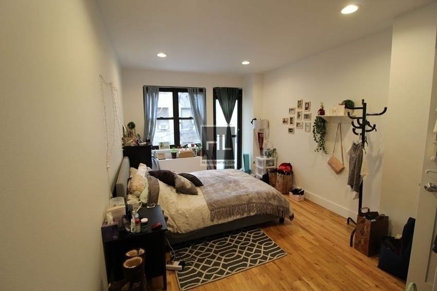East 37 Street - Photo 10