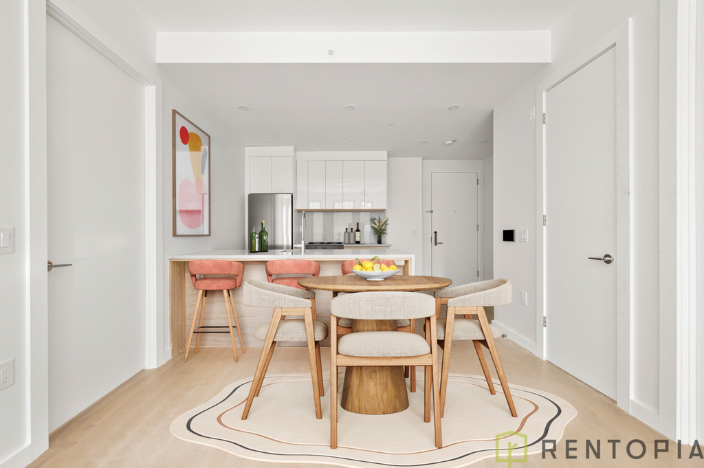 99 Fleet Place - Photo 1