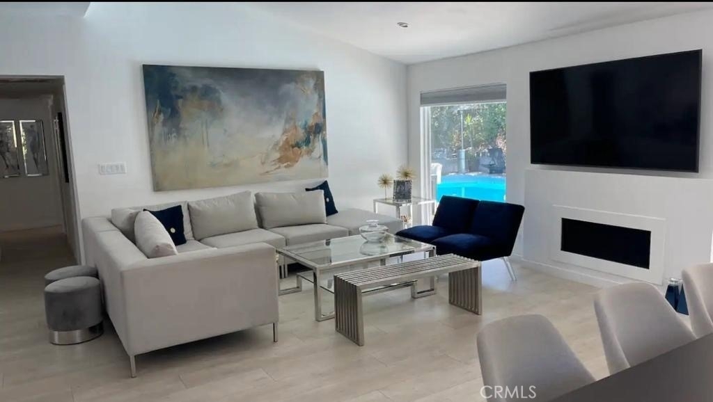 5357 Ellenvale Avenue - Photo 4