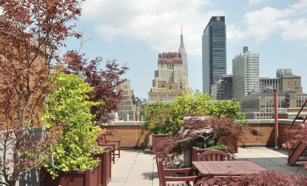 444 West 35th Street - Photo 6