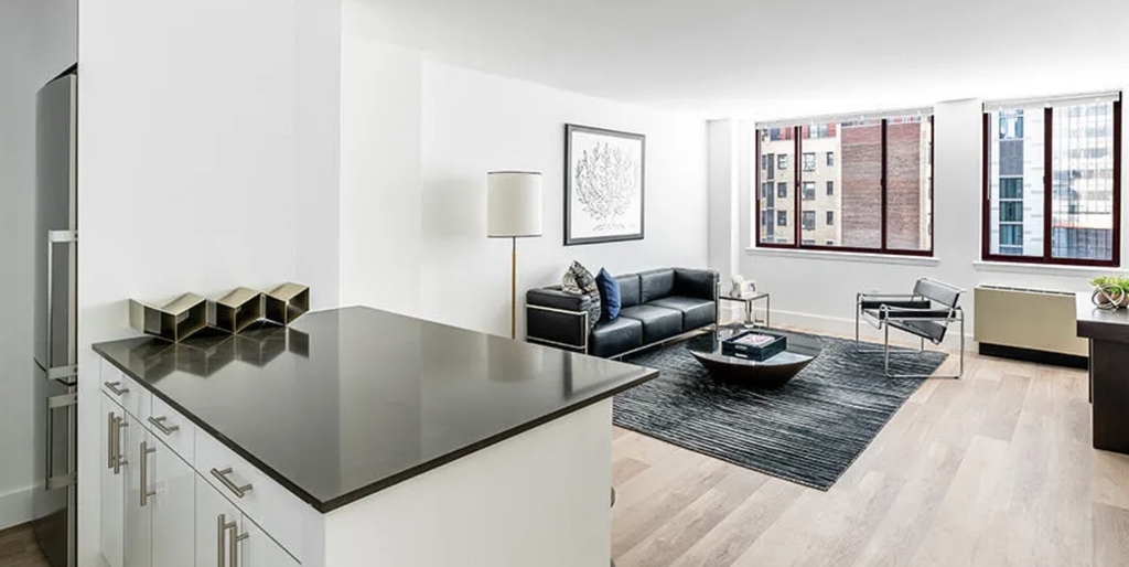 444 West 35th Street - Photo 1