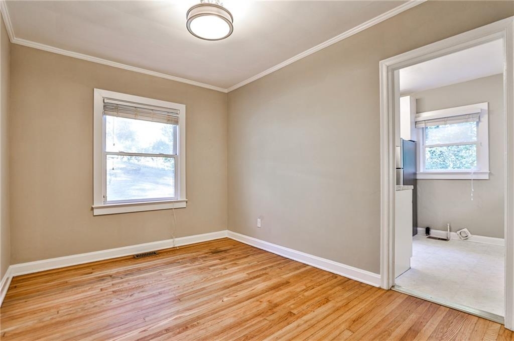 1454 Catherine Street - Photo 5