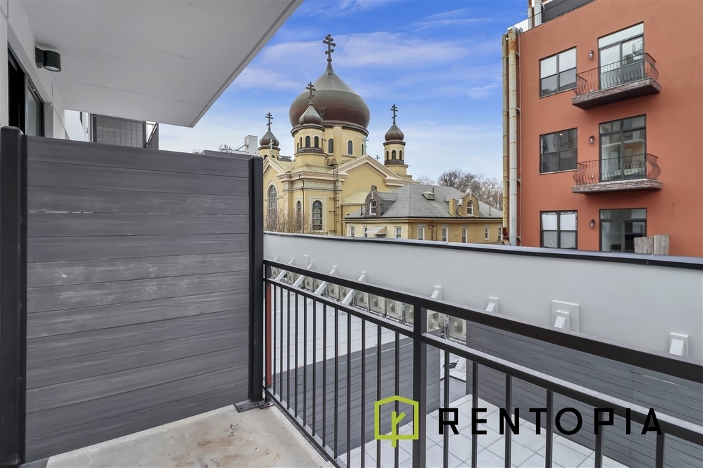 209 North 11th Street - Photo 2