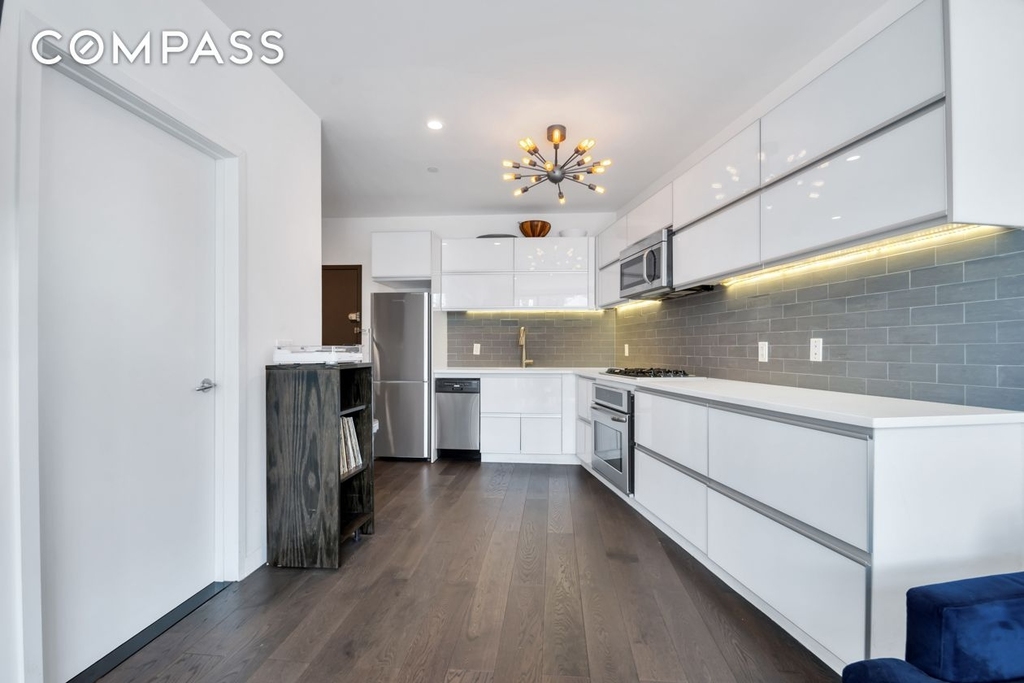 179 Woodpoint Rd - Photo 9