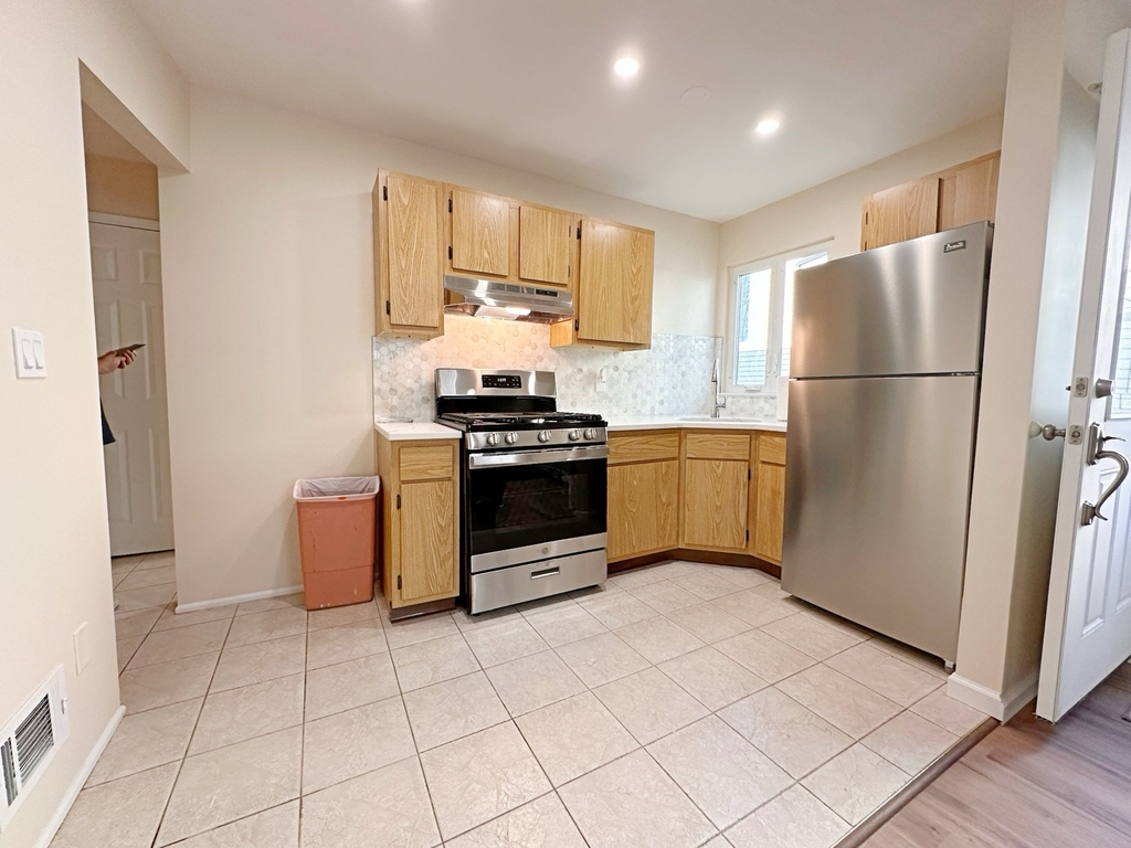 Correll Avenue and Gervil Street - Photo 6
