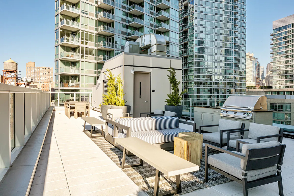 515 West 36th Street - Photo 15