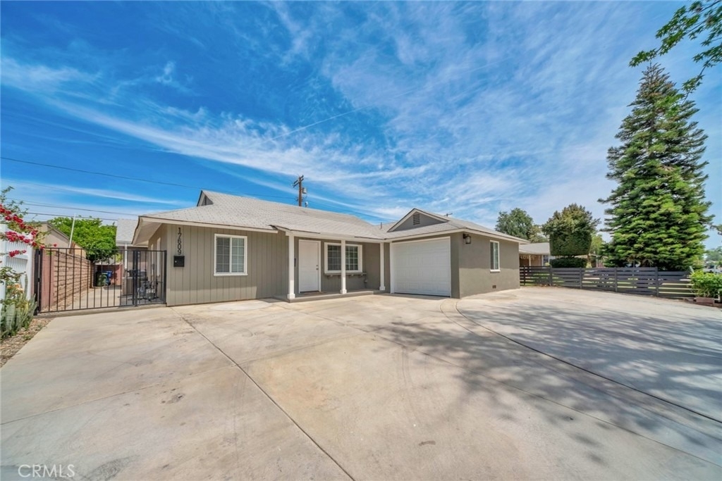 17609 Covello Street - Photo 2