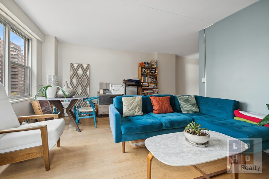473 Fdr Dr - Photo 1