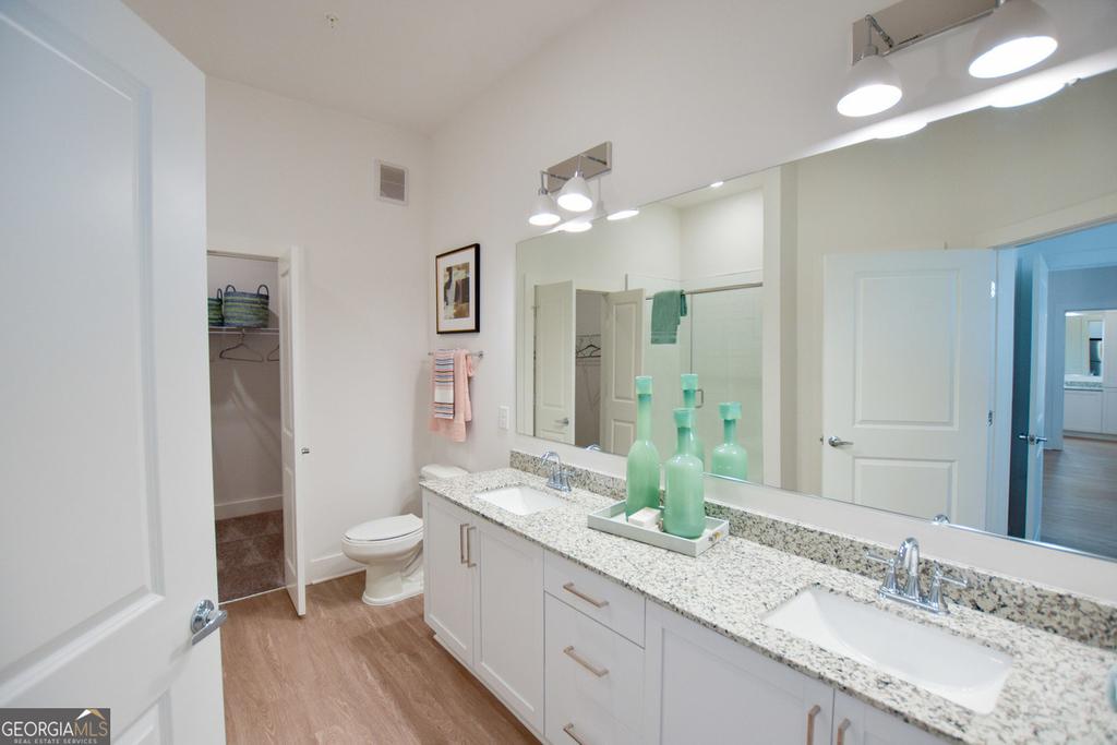 2620 Mall Of Georgia Boulevard - Photo 19