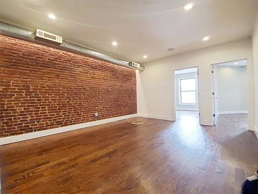 585 Franklin Avenue - Photo 1