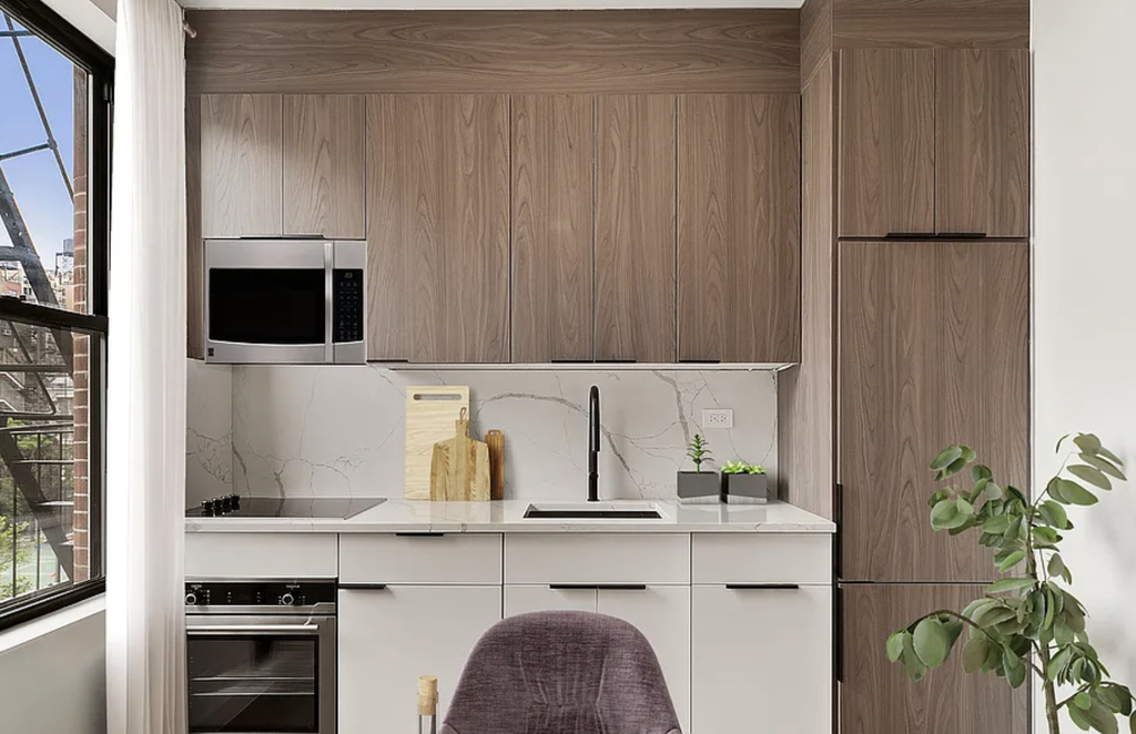 495 Amsterdam Avenue - Photo 3