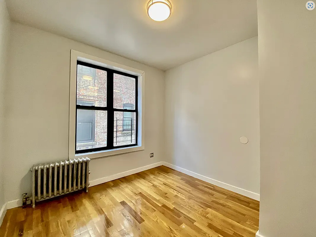 70 Post Avenue - Photo 3