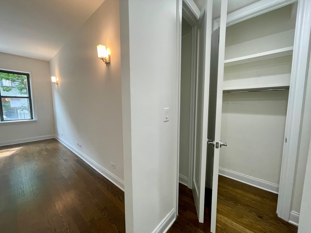 West 22nd st - Photo 3