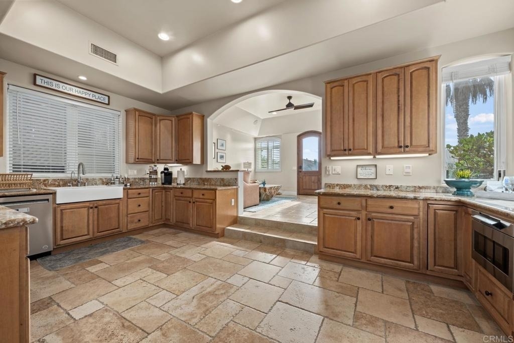 1632 S Pacific Street - Photo 8