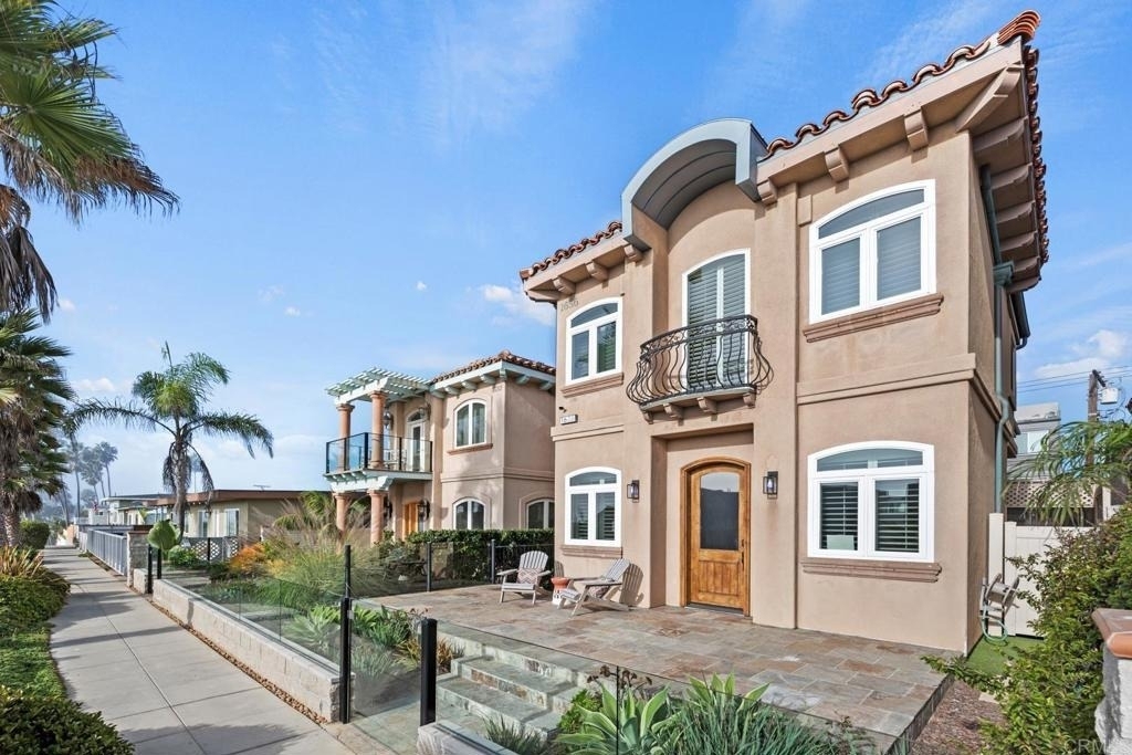 1632 S Pacific Street - Photo 2