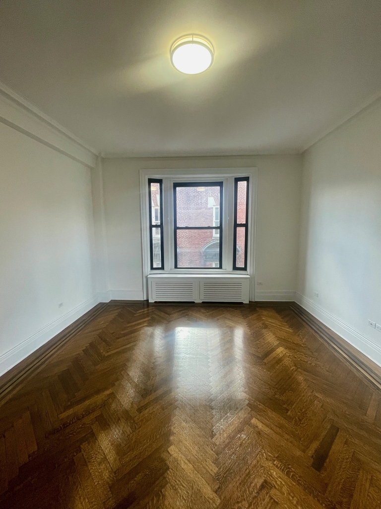 166 West 72nd Street - Photo 4