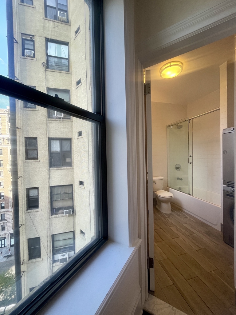 166 West 72nd Street, 9D - Photo 9