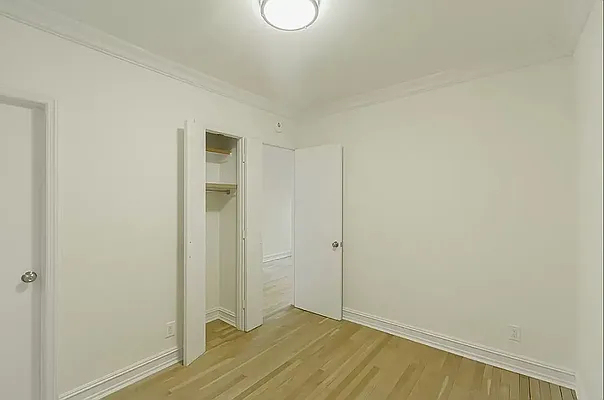326 East 58th Street - Photo 6