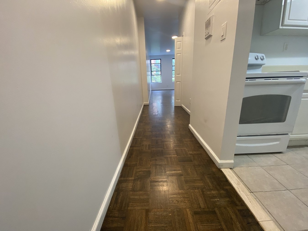 West 152nd Street - Photo 2