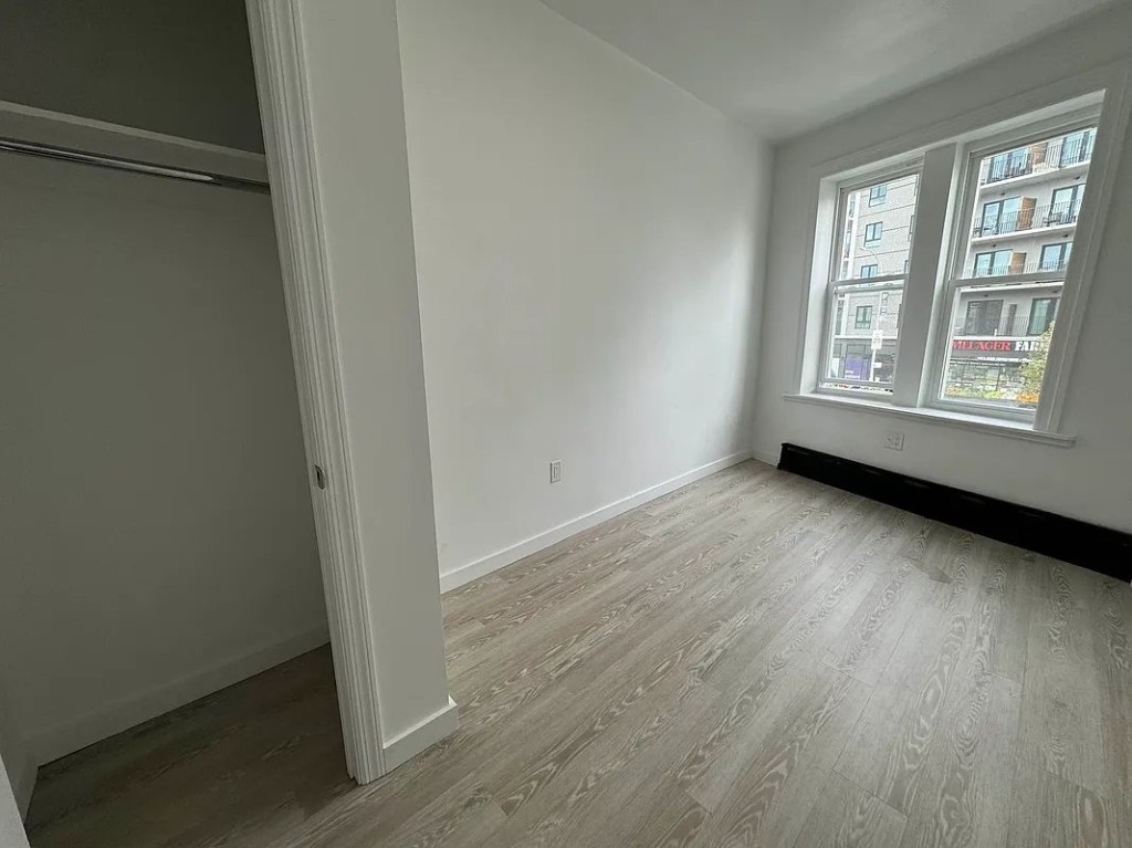 1024 Coney Island Avenue - Photo 2