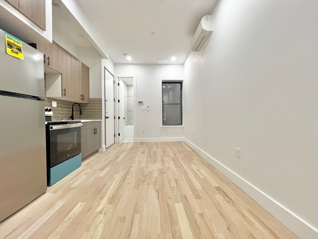 1332 Sterling Place - Photo 1