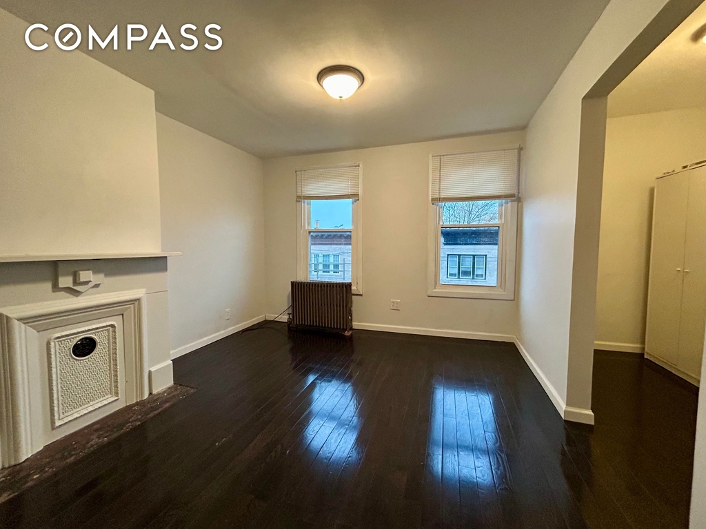 50 Dikeman St - Photo 3
