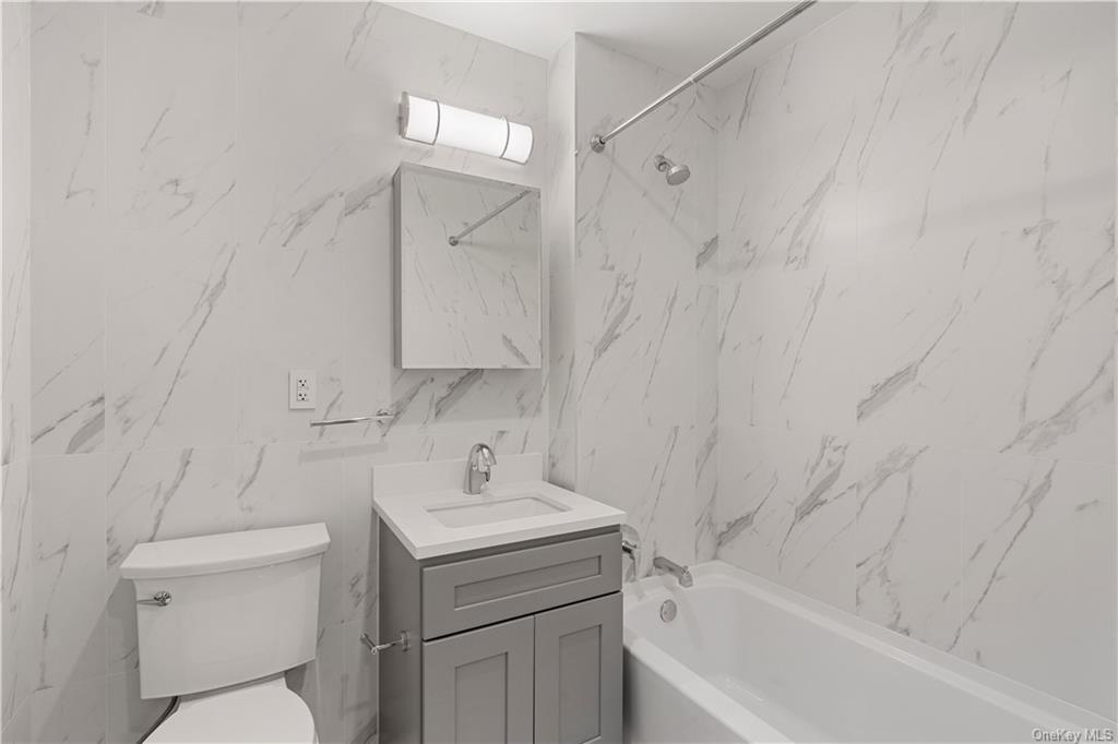 112 Seaman Avenue - Photo 1
