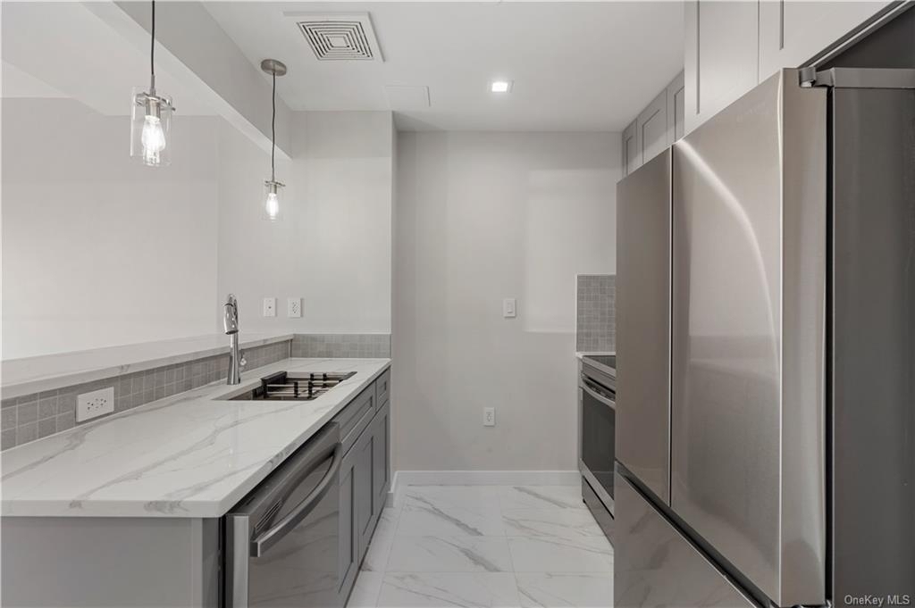 112 Seaman Avenue - Photo 10