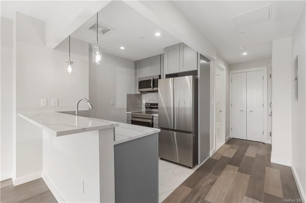 112 Seaman Avenue - Photo 8