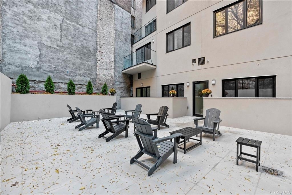112 Seaman Avenue - Photo 16