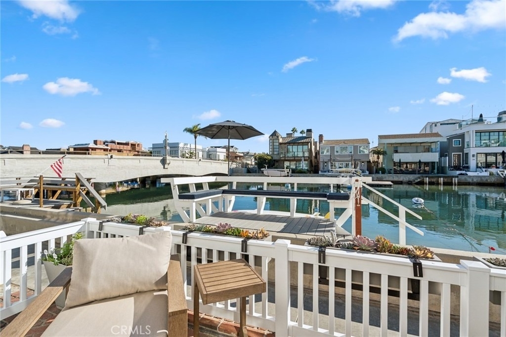 125 Grand Canal - Photo 35