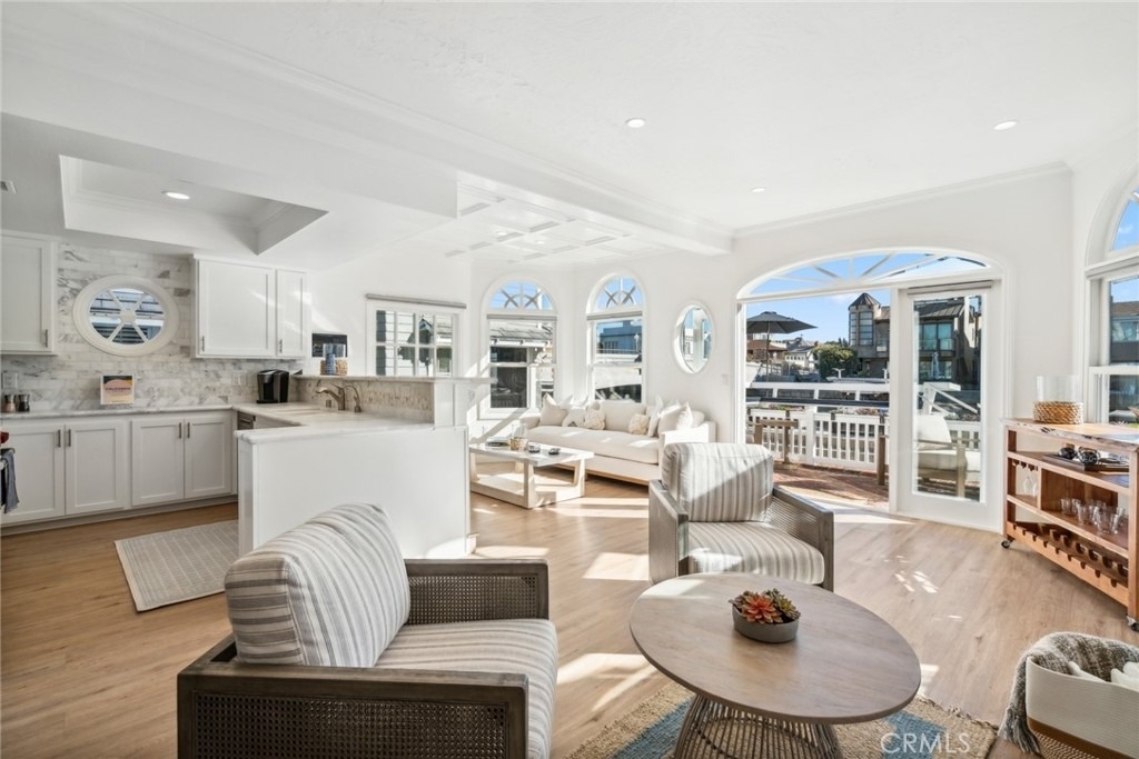 125 Grand Canal - Photo 4