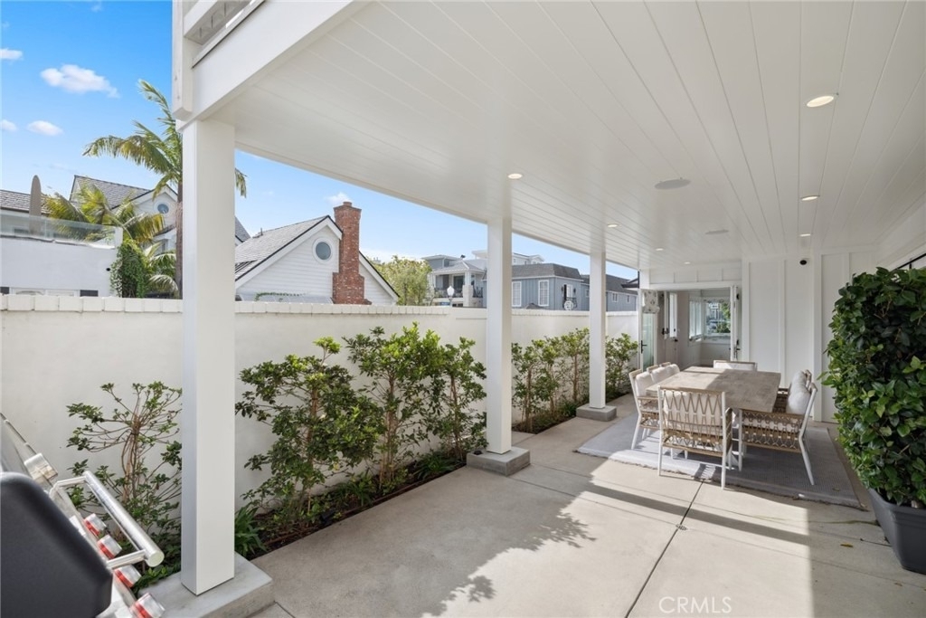 300 Coral Avenue - Photo 14