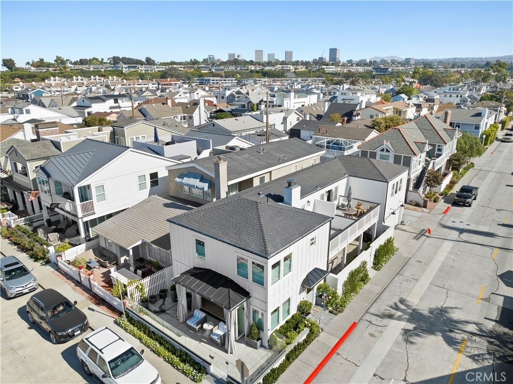 300 Coral Avenue - Photo 1